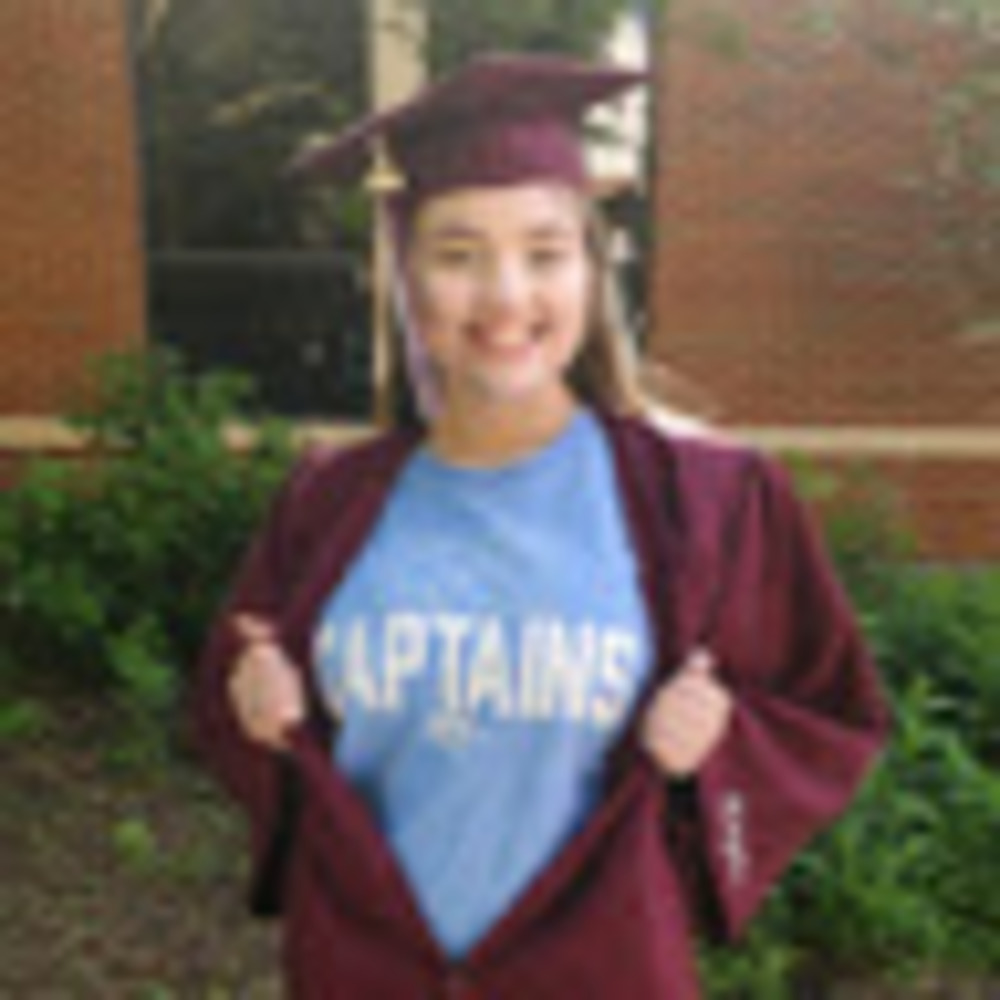 Meet your Posher, Courtney